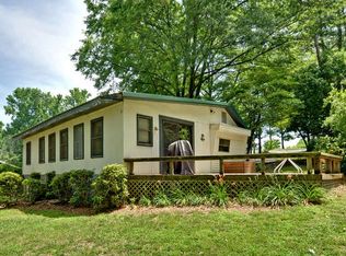 316 Dogwood Ln, Townville, SC 29689