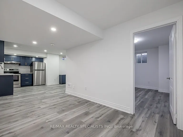 1 Huron Ln — Photo 16