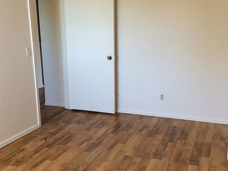 3250 Oneal Cir #K32 — Photo 5