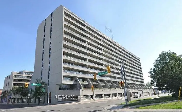 55 William St E #716 — Photo 20