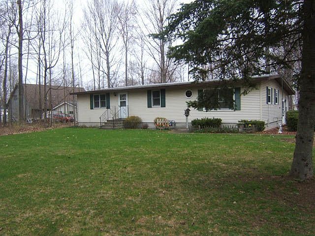 1st image of W4920 Woodland Dr