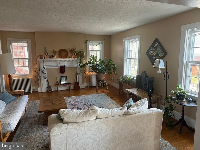 107 Morgan St #A — Photo 4
