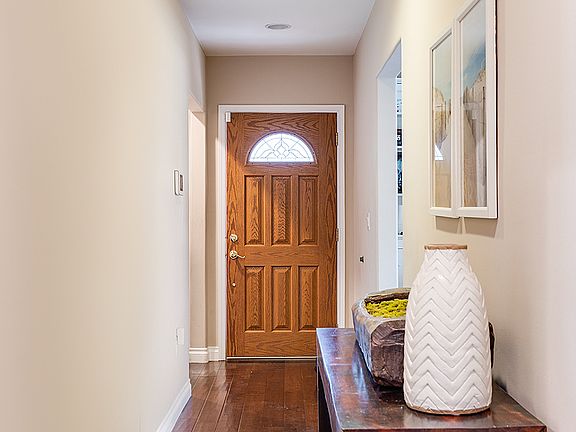 5th image of 2855 Los Olivos Ln