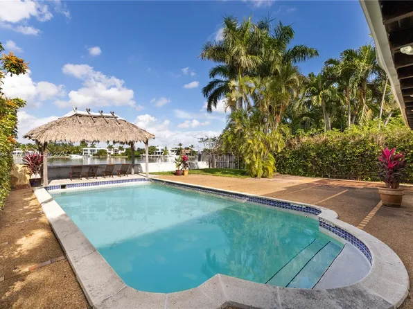901 Stillwater Dr, Miami Beach, FL 33141