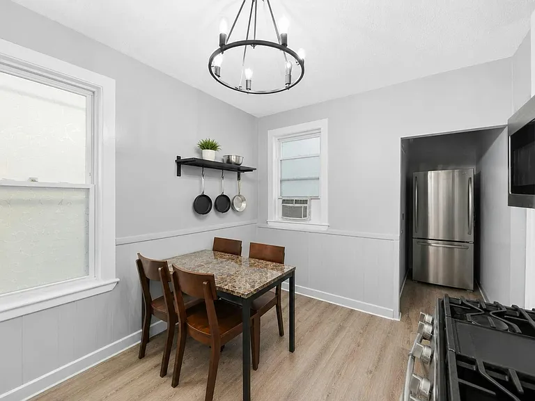38-40 Catawba St #1 — Photo 3