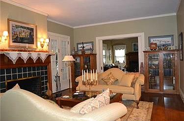 4th image of 528 N Maple Ave