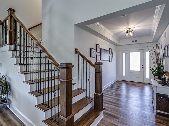 5th image of 108 Leeward Way
