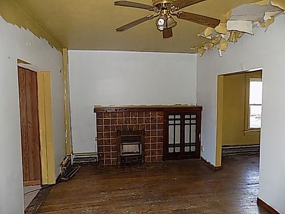 2nd image of 1220 Woodmont Ave