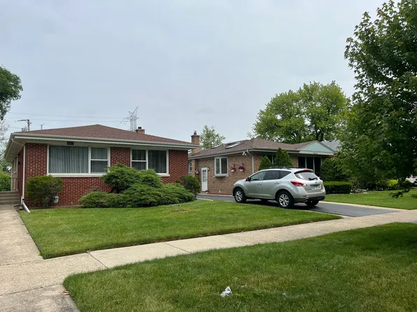 9321 Lockwood Ave, Skokie, IL 60077