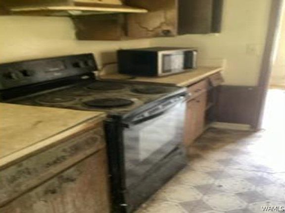 4th image of 3861 Woodley Rd
