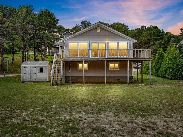 135 Indian Neck Road, Wellfleet, MA 02667