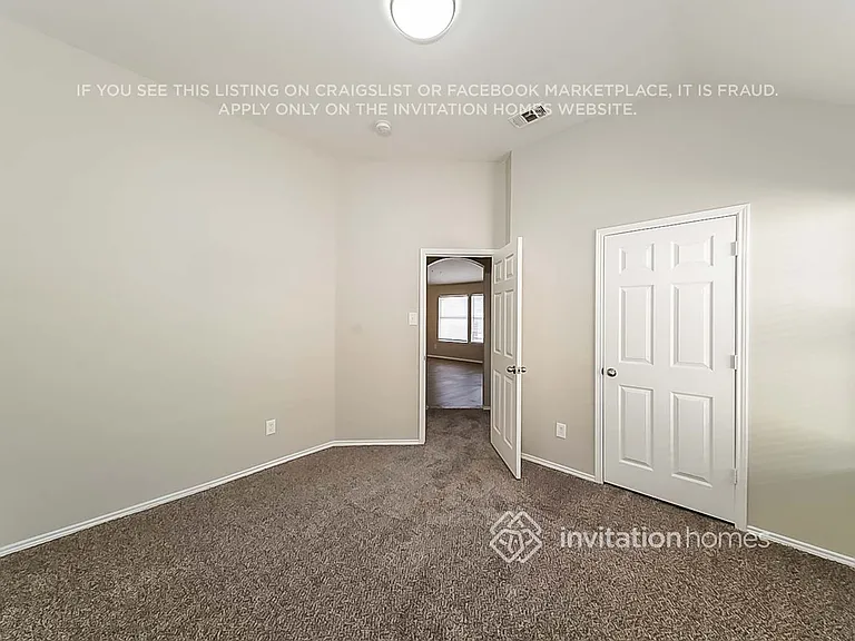 420 Autumn Park — Photo 11