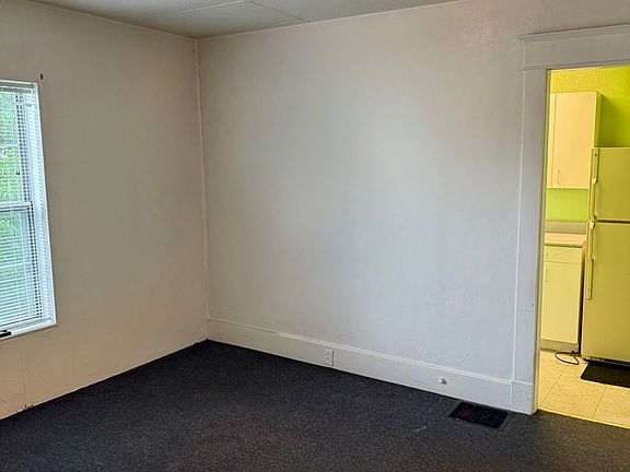 3rd image of 404 Center Ave
