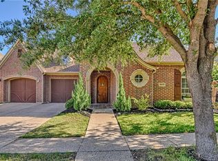 6417 Vintage Lake Dr, Arlington, TX 76016