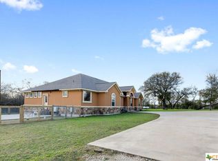 2550 Dale Ln, Dale, TX 78616