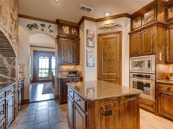 5th image of 7100 La Cantera Dr