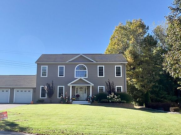 2nd image of 12 Juliana Dr