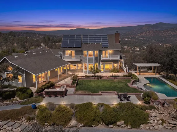 42158 John Muir Dr, Coarsegold, CA 93614