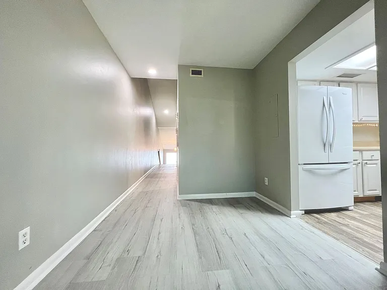 8805 Lateen Ln #203 — Photo 22