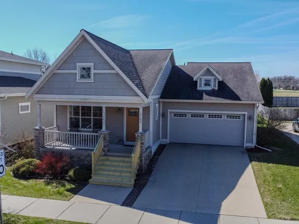 3289 Pleasant Street, Sun Prairie, WI 53590