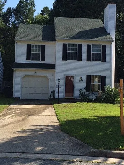 3 bed, 2.5 bath, 1449 sqft, $2,200 — Photo 1