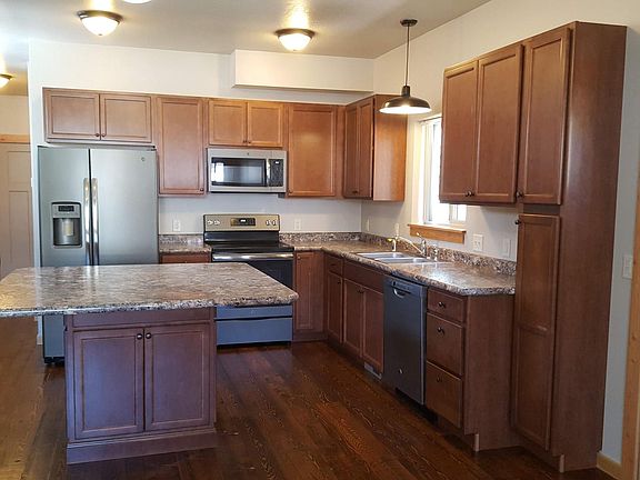 2nd image of 2027 Mount Ave
