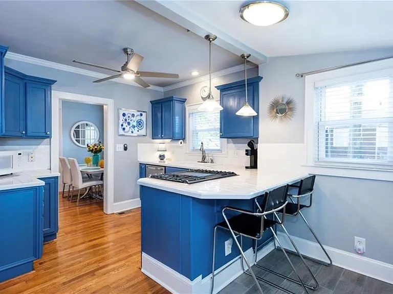 1426 Clermont Ave — Photo 24
