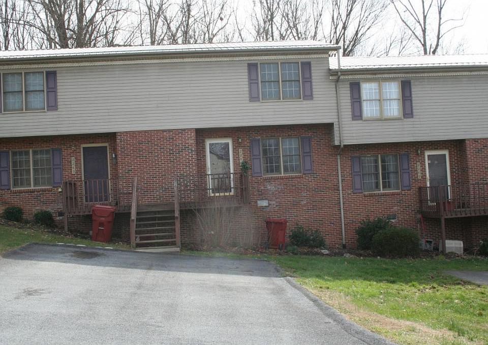 1st image of 2247 Forest Acres Dr #0