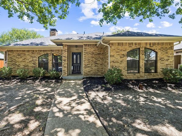 703 Stoneybrook Dr