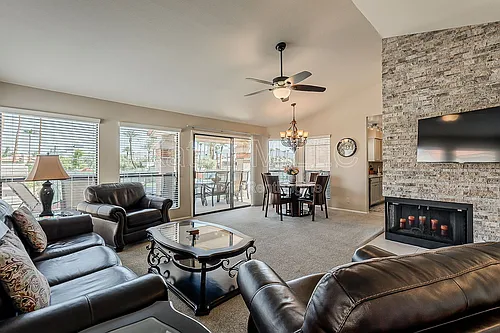 9707 E Mountain View Rd #2412 Photo 1