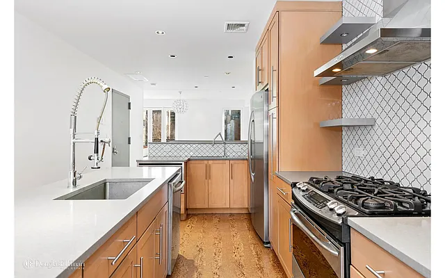 Rented by Douglas Elliman | media 25