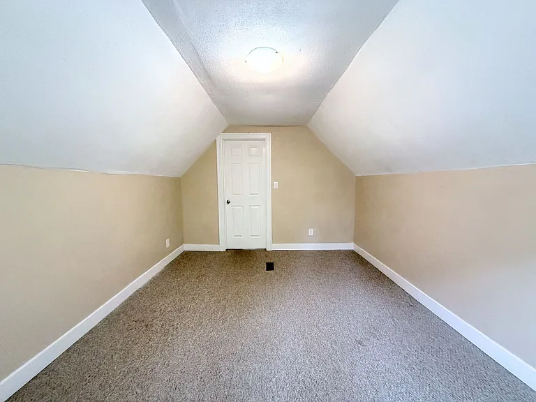 189 Stinson St — Photo 17