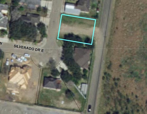 1st image of 404 Silverado Dr E