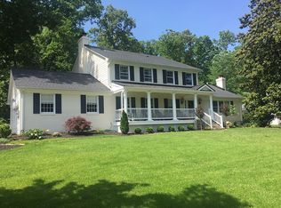 8950 Colesbury Pl, Fairfax, VA 22031