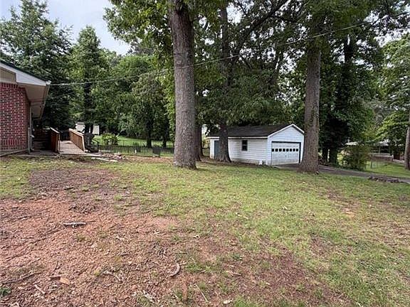 3rd image of 5512 Andrew Dr SW