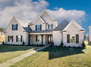 123 Fruited Plain Dr, Collierville, TN 38017