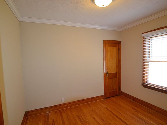 4th image of 2934 N 73rd Ct