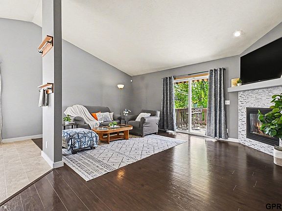 5th image of 18951 Y St