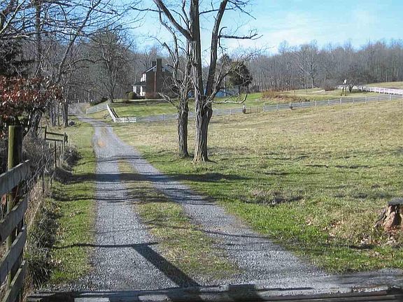 4th image of 258 Red Hill Rd