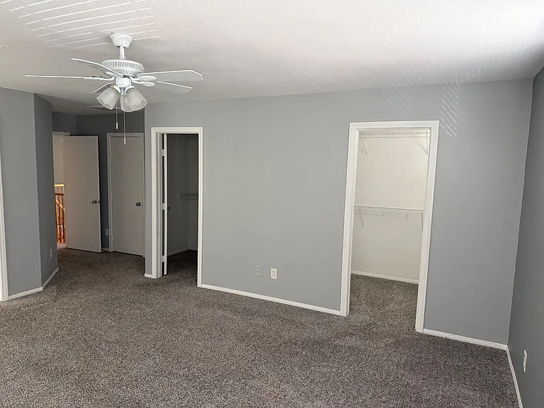 10039 Mystic Lake Ave — Photo 18