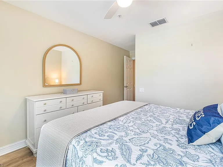 975 Tarpon Cove Dr #204 — Photo 28