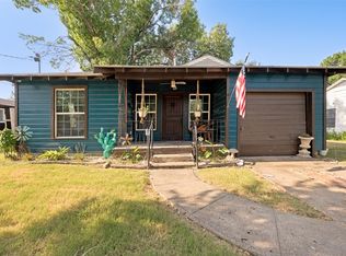 1008 E Russell Ave, Carrollton, TX 75006