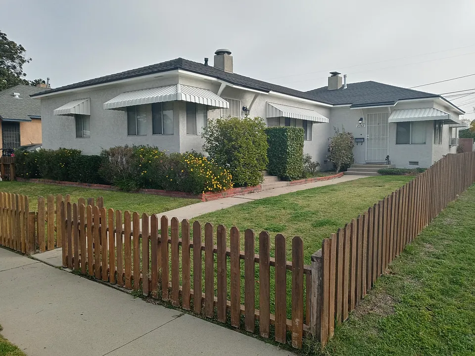 2342 Belmont Ave
