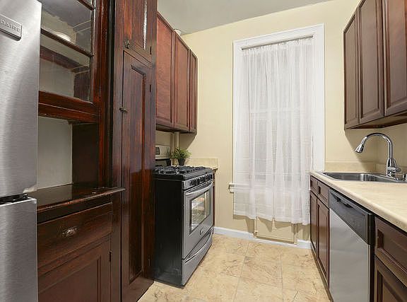 2nd image of 114 Morningside Dr APT 55