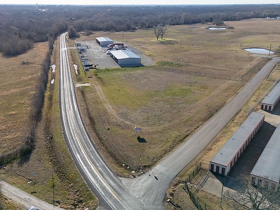 3rd image of 8200 Clear Creek Rd