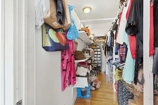 Rented by Compass | media 23