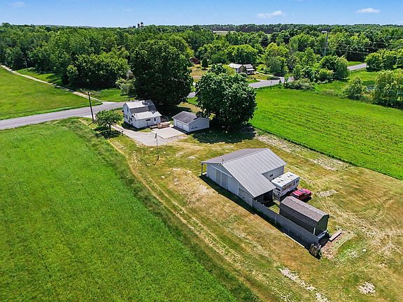 3rd image of 4559 S Maple Island Rd
