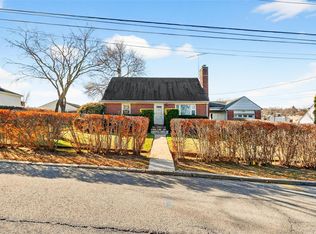 10 Sciortino Place, White Plains, NY 10607