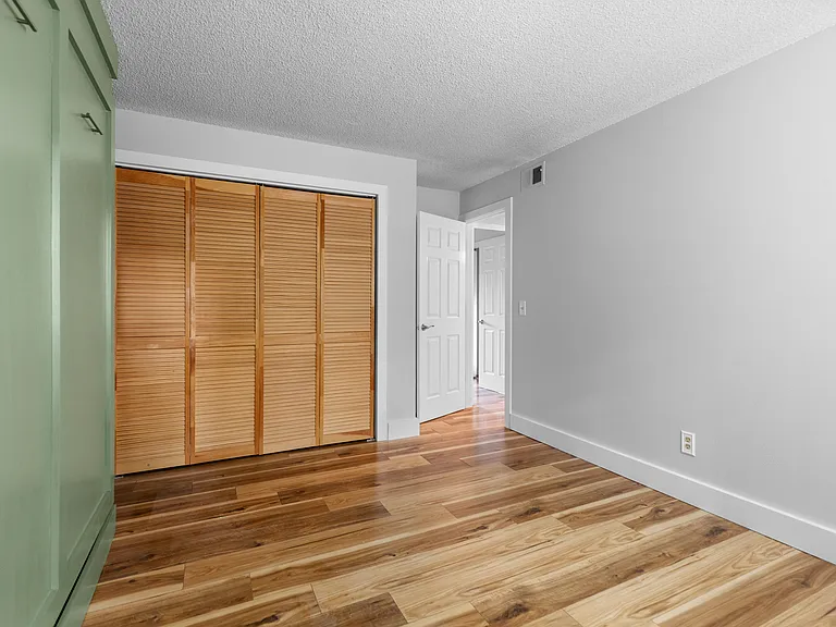 335 Wright St #312 — Photo 16