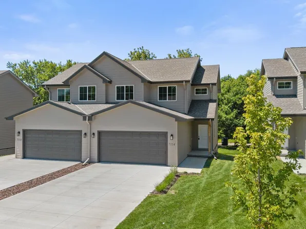 7114 79th Ct, Omaha, NE 68122